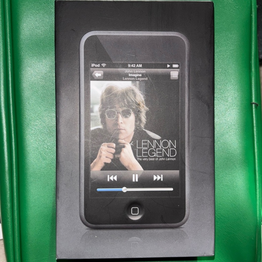 Apple John Lennon iPod Touch 1st Generation 8GB- Empty Box Only